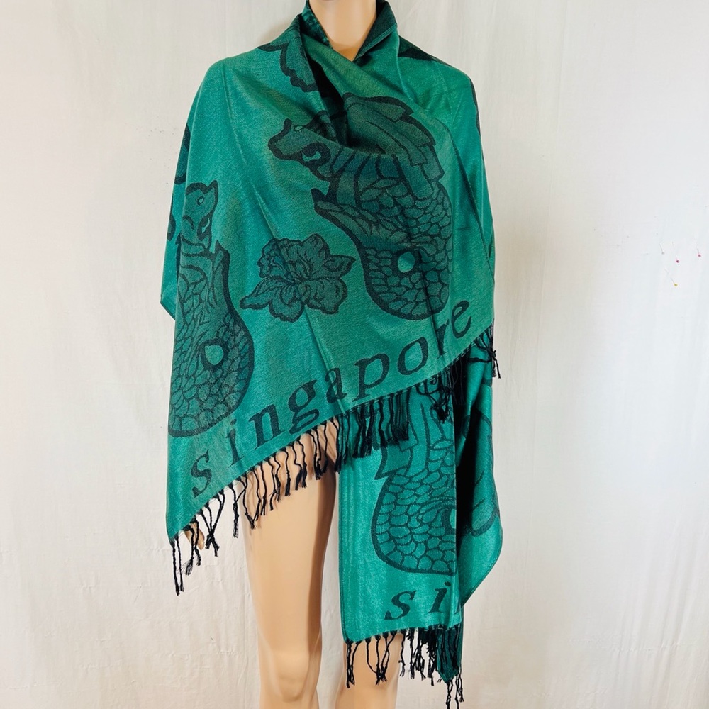 Singapore Scarf. Women’s.  70” x 27”. Green with Fringe.